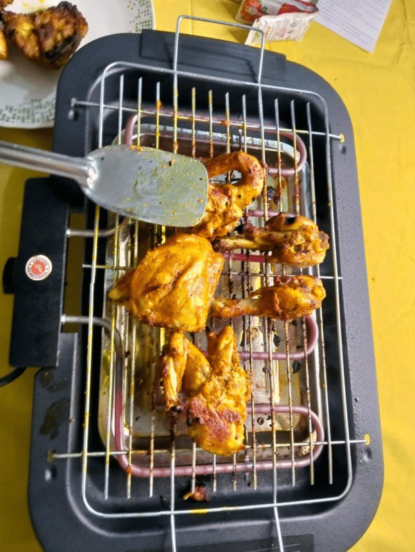 BBQ Electric Grill Machine (👨‍👩‍👧‍👦 ফ্যামিলি বা বন্ধু বান্ধব আড্ডাতে আর হবে না বাড়তি জামেলা) - Image 4